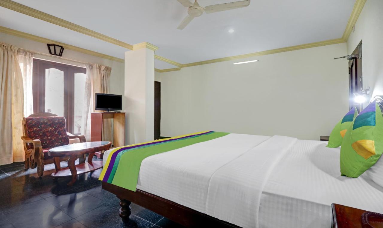 Itsy Hotels The Waters Edge Beach Resort Kovalam Exterior foto